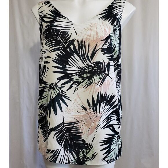 Tropical Tank  - Picture 1 of 6